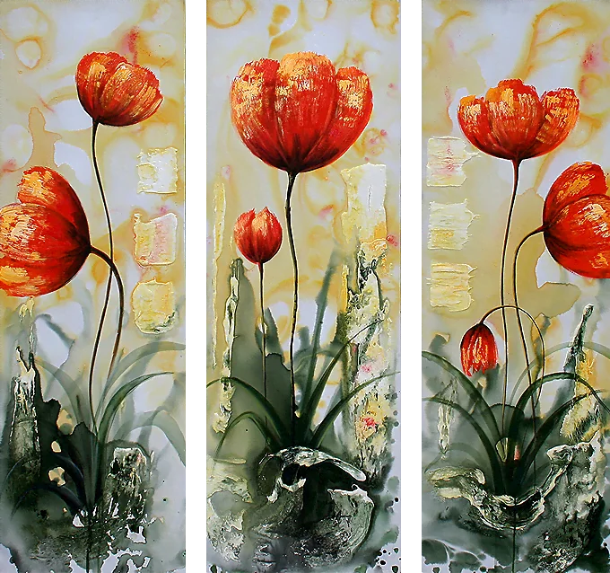 Fiori VII – tulipani rosso-arancio con fogliame verde su sfondo chiaro, trittico dipinto a mano, olio su tela