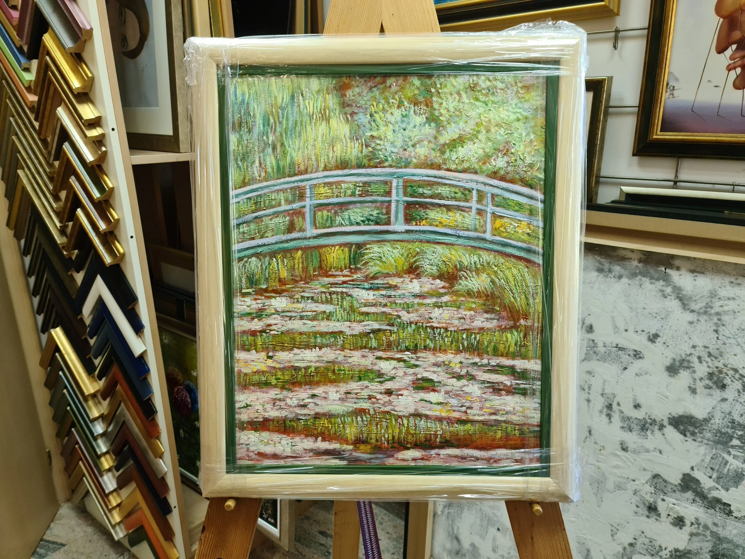 Claude Monet – Der Seerosenteich (Japanische Brücke) – handgemalte Reproduktion auf Leinwand