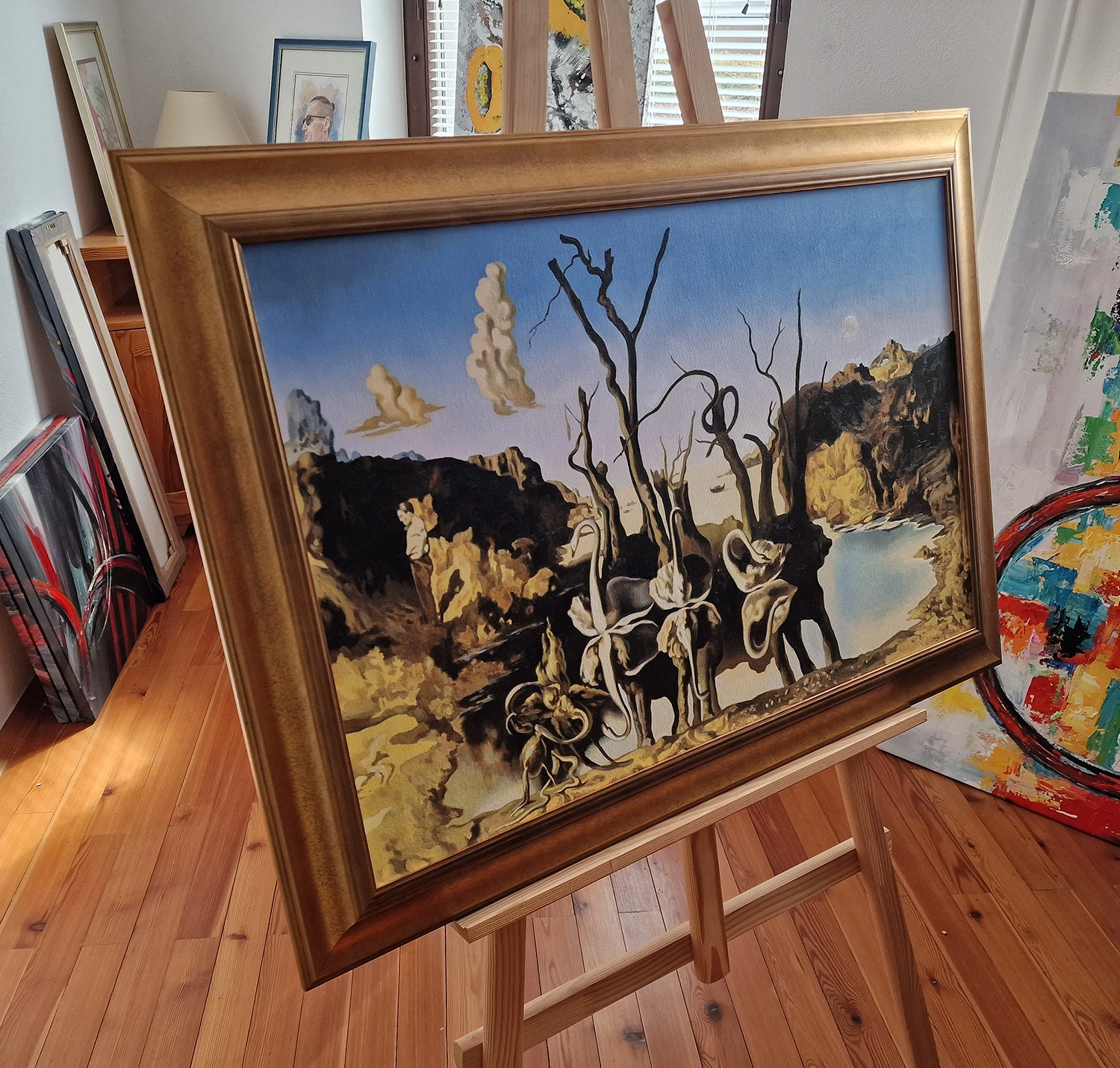 Salvador Dali - Swans Reflecting Elephants Salvador Dali - Swans Reflecting Elephants