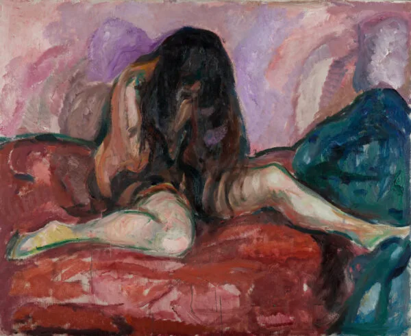 Edvard Munch, Nudo che piange: una donna nuda è inginocchiata e piegata in avanti su un letto rosso, il volto nascosto da una pesante massa di capelli scuri e il braccio destro disteso sul giaciglio; riproduzione dipinta a mano.