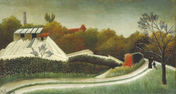 Henri Rousseau, Sägewerk am Rand von Paris - ein niedriger Bau mit hellem Glasdach und gestapeltem Holz, quer eine gerade grüne Hecke, rechts eine Straße mit zwei Gestalten