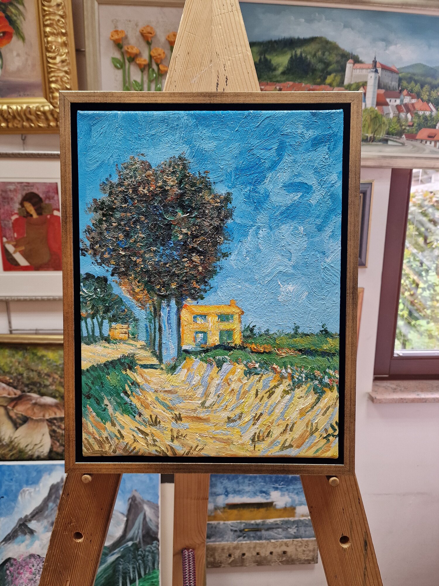 Vincent van Gogh – Cesta pri Arlesu – ročno naslikana slika na platnu – fotografija 1 Vincent van Gogh – Route près d’Arles – tableau peint à la main sur toile, sur un chevalet, vue de face, dans un cadre que vous pouvez choisir en option